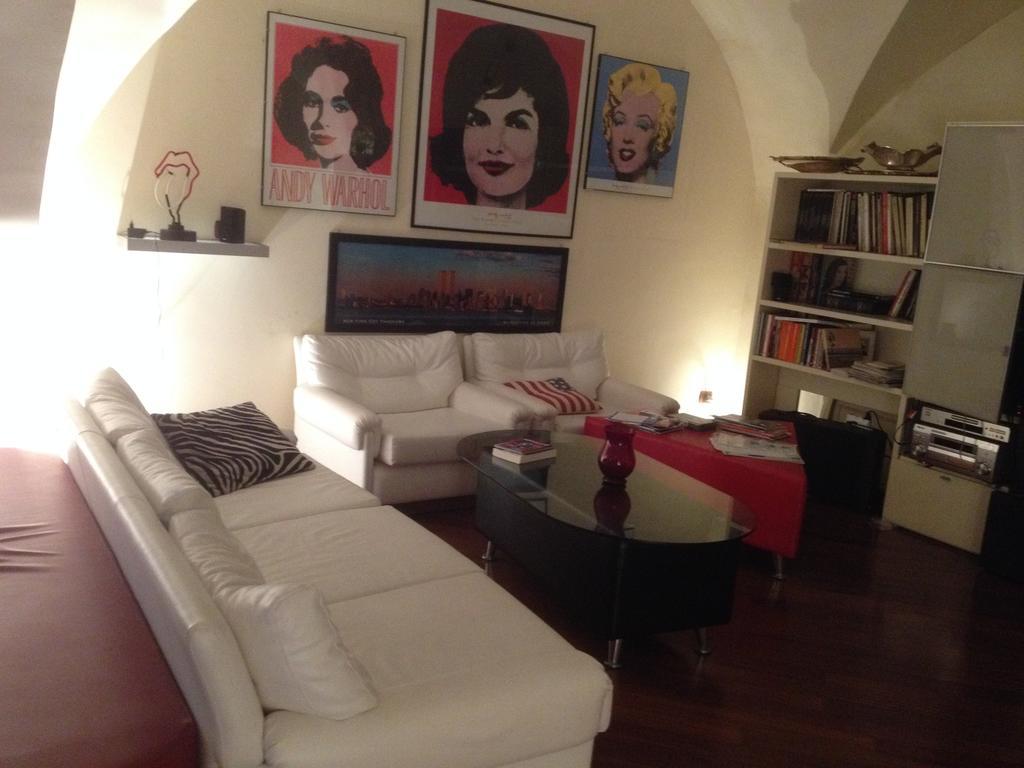 Loft Piazza Universita Κατάνια Δωμάτιο φωτογραφία